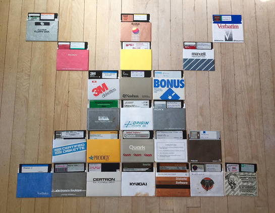 Assorted 5.25-inch floppy diskettes 