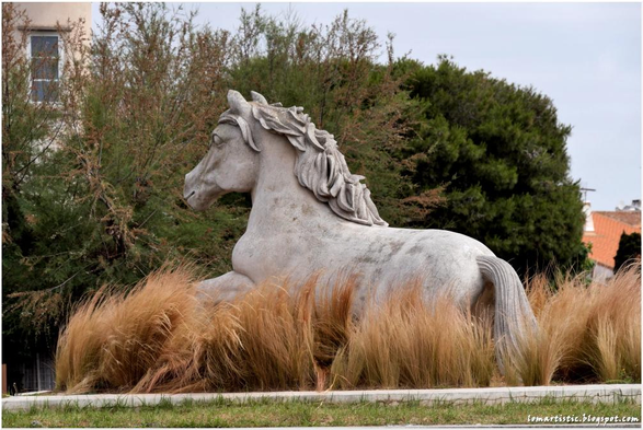 Statue eines Pferdes