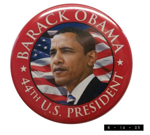 Barack Obama campaign pin-back button (2.25" in diameter)