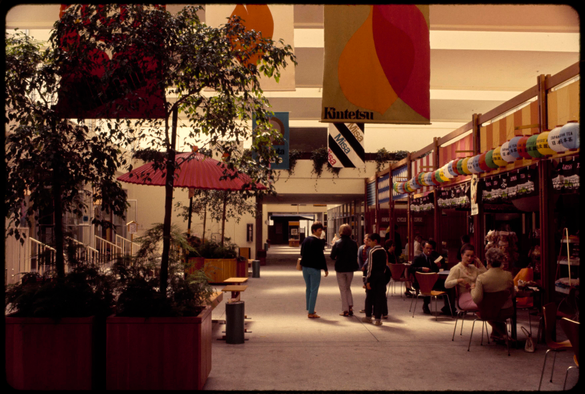 Japanese Cultural and Trade Center restaurants and stores