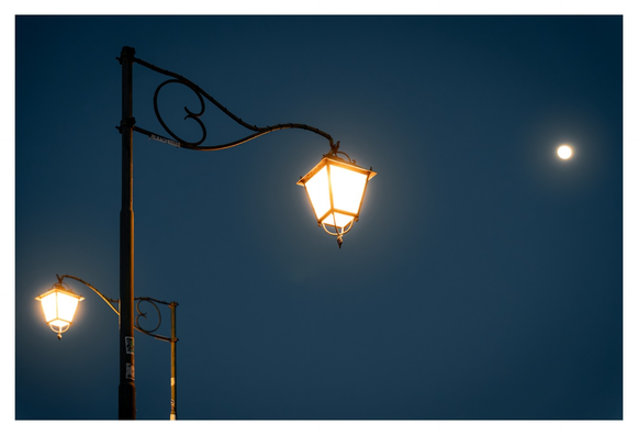 Laterne, Laterne, keine Sonne, Mond und keine Sterne.