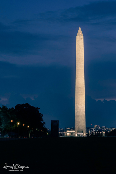 Washington Monument lit up at night in Washington D.C.