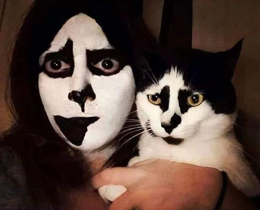 And The Newest Member Of Kiss 🤟😻