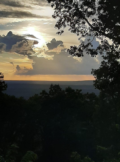 Image of a beautiful sunset from a mountaintop in Mentone Alabama.