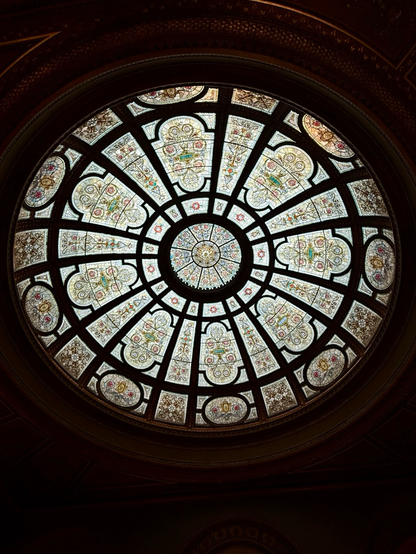 Photo of the canopy of the Chicago Cultural Center 