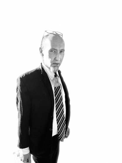 A man with a dress. Iphone 13.