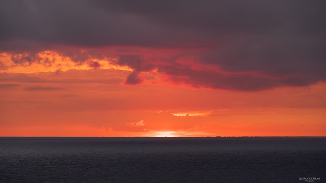 A minimalist sunset. 