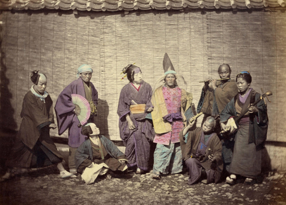 Street Actors, Japan
Hand-coloured albumen silver print, 9.7 x 27.5 cm, by Felice Beato, 1866–67
J.P. Getty Museum