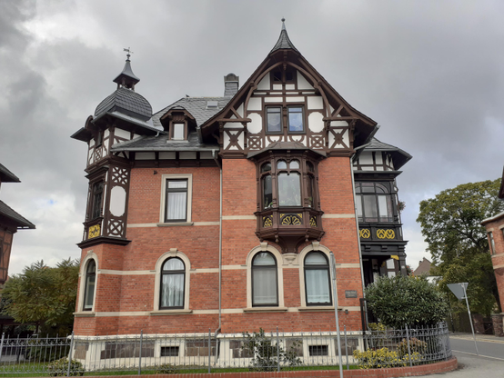 #Sonneberg #Thuringia #Germany 
#Fassade #facade #photo #photography #photos #photographie #pic #pics #fotografie #fotodienstag 
#foto 