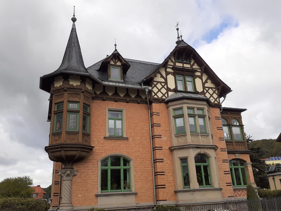 #Sonneberg #Thuringia #Germany 
#Fassade #facade #photo #photography #photos #photographie #pic #pics #fotografie #fotodienstag 
#foto 