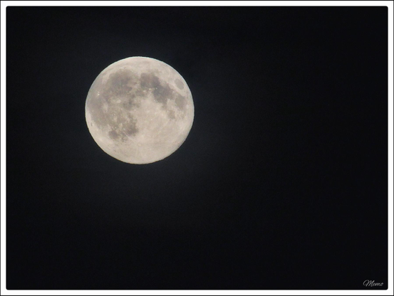 Bildbeschreibung: 
Der Vollmond heute am 5. November 2025
