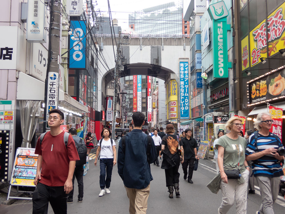 秋葉原の街並み