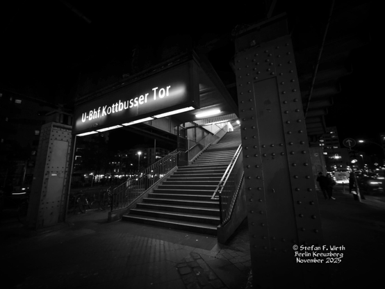 U-Bahn Station of Linie 1 at Kottbusser Tor in the former area SO36 of district Kreuzberg in Berlin, evening, November 2025, © Stefan F. Wirth