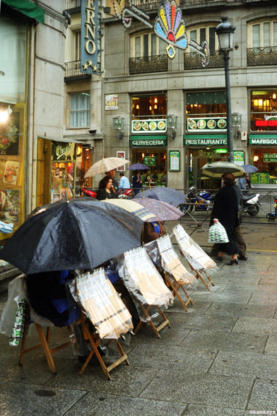 Madrid – Puerta del Sol - lootjesverkopers // vendedores O.N.C.E // lottery sales people
