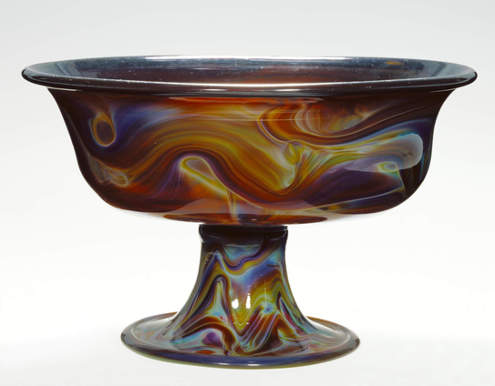 Footed bowl
Free-blown calcedony glass, 12.4 × 19.7 cm, anonymous (Murano, Venice), c.1500
J. Paul Getty Museum