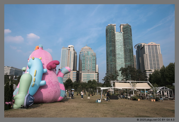 Boramae Park, Dongjak-gu, Seoul, Korea.