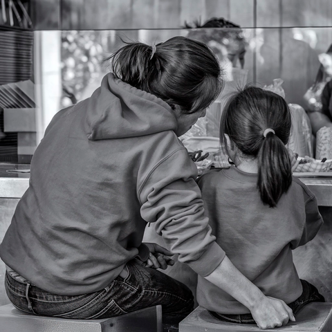 Mother and daughter eat lunch at Gotts Roadside in San Francisco's Ferry Building.