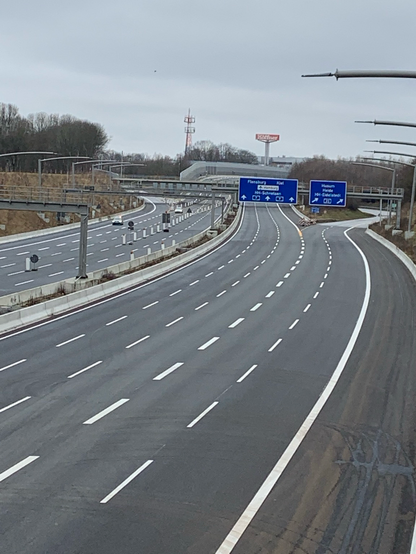 A7: leer, weil gesperrt 🚧. Ansonsten eine schöne Strecke 😇