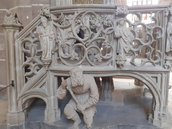 #Lorenzkirche #church #churches #eglise #iglesia #chiesa 
#Nürnberg #Nuremberg #Franken #Frankonia #Germany #photos #photography #cities #germancities 