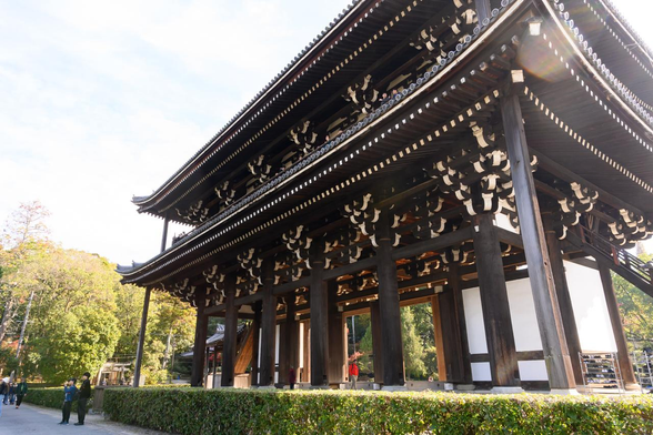 三門。/ 2025.11.24 東福寺から