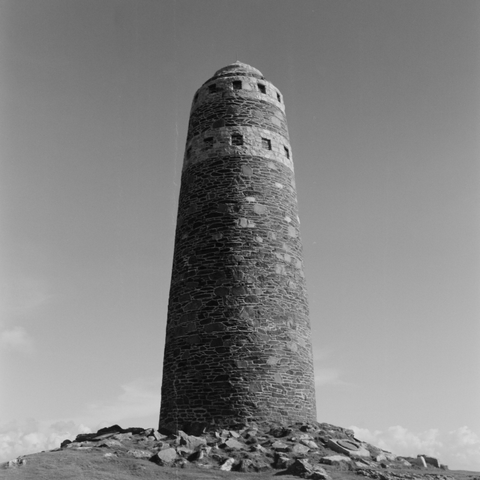 Yashica MAT124G | Kodak Tri-X 400 | Shot at 320 + Med Yellow Filter | Developed in XTOL

The monument up close - stone built, resembles a lighthouse