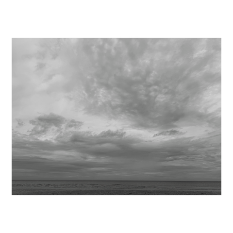 Sky & Sea. Period. (Version françæ) Læ mer et læ ciel. C’est tout.