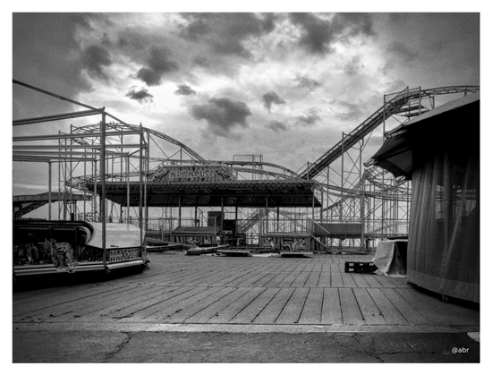 End of season at the funfare. A glaring sun still apparent behind moody clouds. Not much going on at the MadHouse! See you next year.