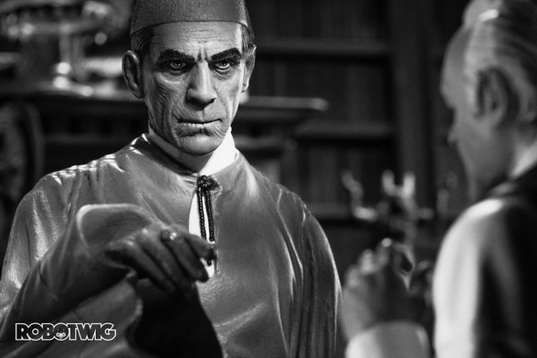 Imhotep uses his ring to cast a curse on Joseph Whemple 