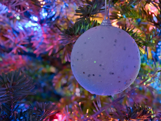 Christmas lights, closeup, color, photo