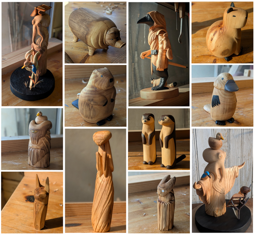 Several photos of woodcarved sculpture
- An humanoid octopus holding a basket with a duck, a frog on its head hiding under a book, a sword with a kingfisher
- A long and plum hog
- An humanoid crow wearing a hood, a squirrel on its shoulder, a cat beside its feets
- A round capybara
- A monster with horns, tentacles as a mouth, a dress, a duck on its head
- A bat like creature
- A plump beaver
- An humanoid praying mantis wearing a dress
- Two standing up otters
- A creature with horns and white eyes wearing a tunic
- A standing up platypus
- Same humanoid octopus than befors but arms wide open, in front of a book held by branches. On the book, a frog. On it's right arm, a kingfisher, and a duck on the top of its head.