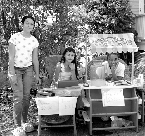 Rolleiflex 2.8C, 80mm f/2.8 Schneider Xenotar, 1/250 sec. at f/5.6; Tri-X at 400, D-23 1:1, 14'26" at 66.1F (base 13' at 68F).