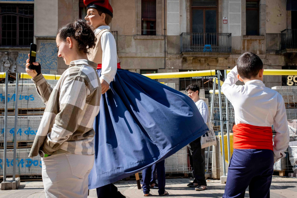 Gegant voleiant la falda