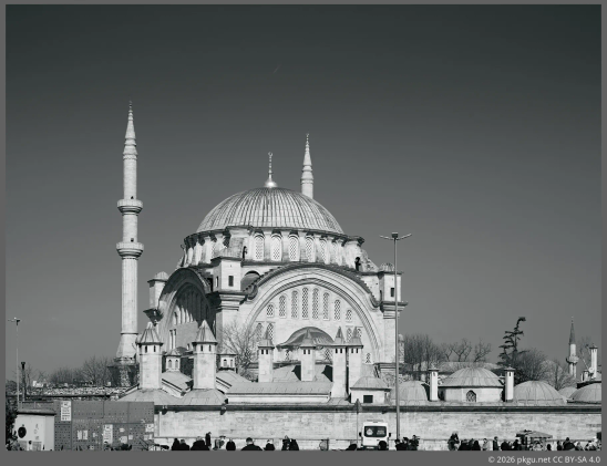 Nuruosmaniye Mosque, Istanbul, Turkey.