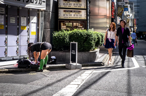 Escena quotidiana als carrers de Kabukicho 